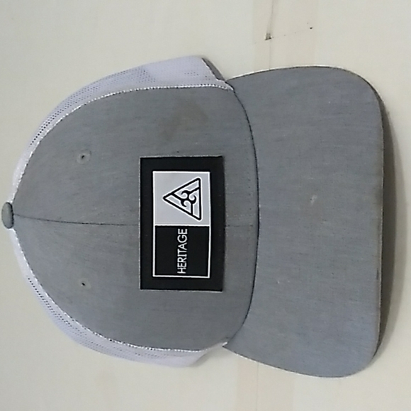 Heritage mens grey and white baseball net snap cap - Picture 1 of 7